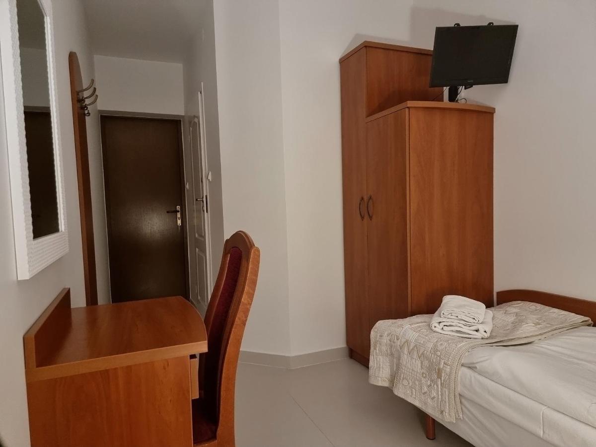 Hotel Jola Września 外观 照片